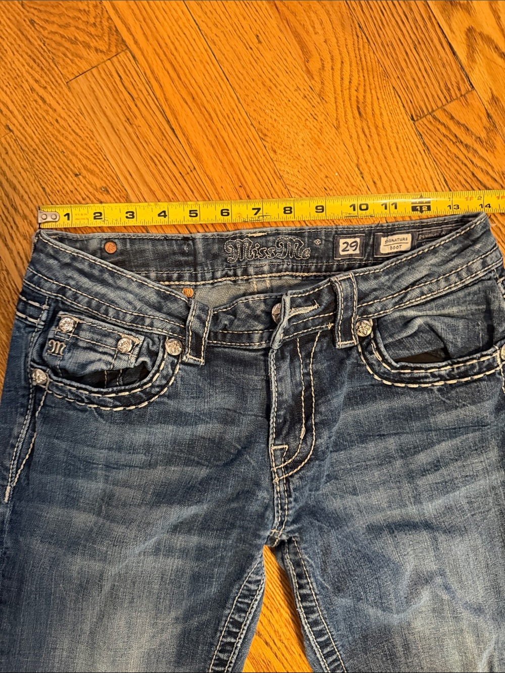Women’s Miss Me Blue Embroidered Signature boot cut Pocket Jeans - Brand - Picture 12 of 16